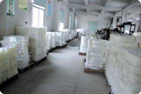 封口車(chē)間一角